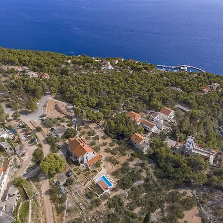 House With A Swimming Pool Sveta Nedilja, Hvar - 22136 *