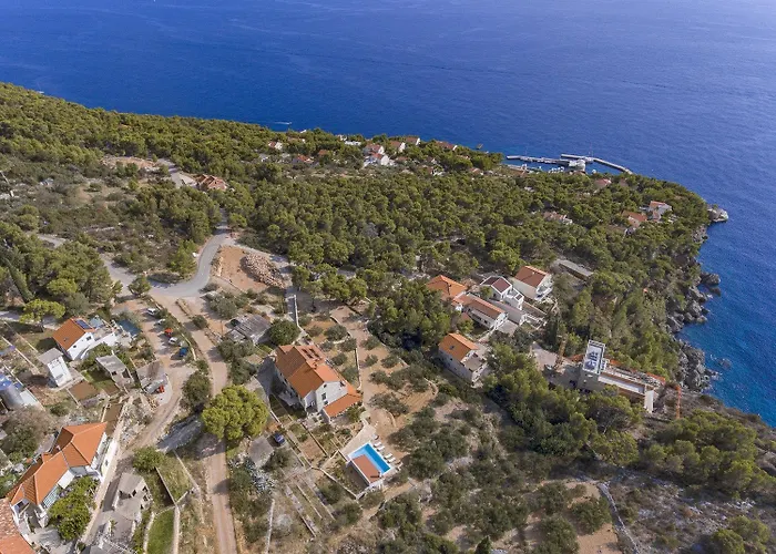 House With A Swimming Pool Sveta Nedilja, Hvar - 22136 *