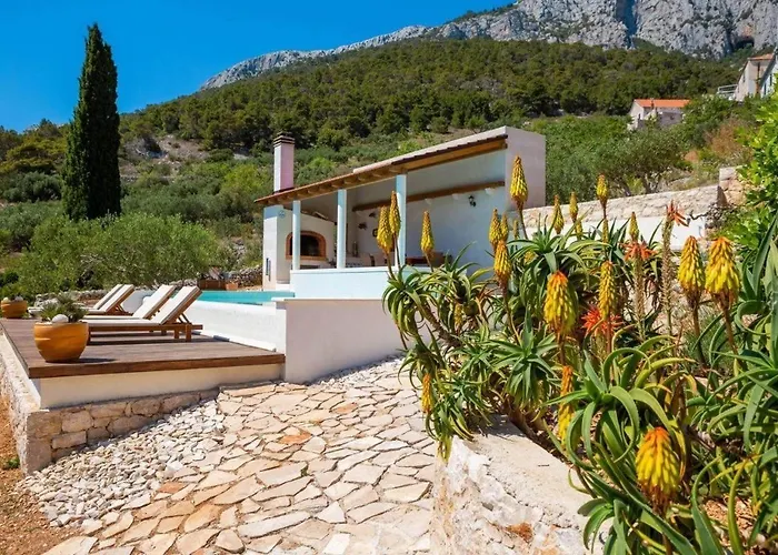 House With A Swimming Pool Sveta Nedilja, Hvar - 22136 Dom wakacyjny